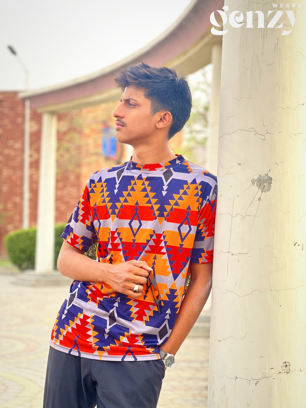 Bold Style Men’s Graphic Tee – Half Sleeve Edition